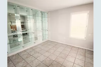 4218 Saint Charles Drive, Sarasota, FL 34243 - Photo 12