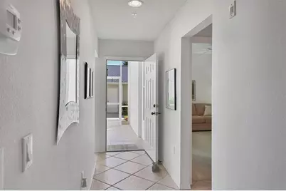 9470 High Gate Drive #2212, Sarasota, FL 34238 - Photo 6