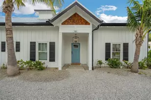 305 73rd St, Holmes Beach, FL 34217 - Photo 26