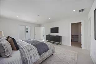 2590 Floyd St, Sarasota, FL 34239 - Photo 34