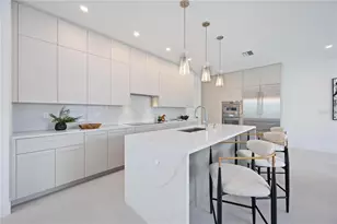 2590 Floyd St, Sarasota, FL 34239 - Photo 20