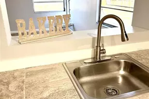 114 Sunnyside Dr, Venice, FL 34293 - Photo 12