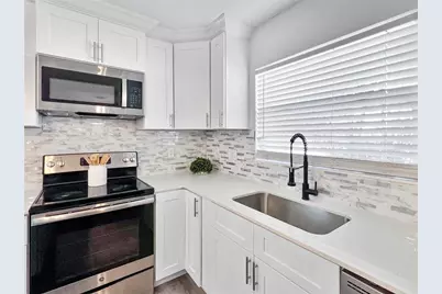 1008 37th Street W, Bradenton, FL 34205 - Photo 12