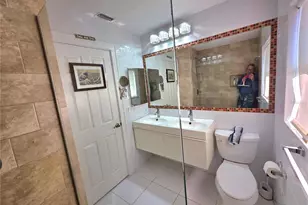 4527 Pike Ave, Sarasota, FL 34233 - Photo 18