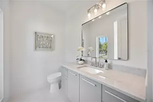 2596 Floyd St, Sarasota, FL 34239 - Photo 54