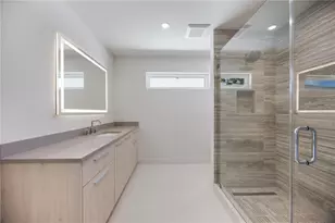 2596 Floyd St, Sarasota, FL 34239 - Photo 44