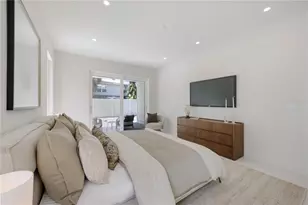 2596 Floyd St, Sarasota, FL 34239 - Photo 30