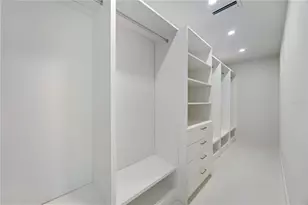 2596 Floyd St, Sarasota, FL 34239 - Photo 60