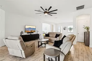 4026 Salida Del Sol Dr, Sun City Center, FL 33573 - Photo 4