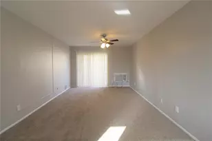 3001 Bee Ridge Rd, Sarasota, FL 34239 - Photo 4