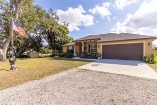 6416 18th Ave E, Bradenton, FL 34208 - Photo 2