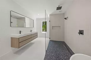 3500 Bay Shore Rd, Sarasota, FL 34234 - Photo 28