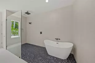 3500 Bay Shore Rd, Sarasota, FL 34234 - Photo 24