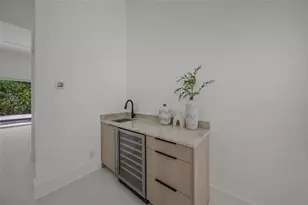 3500 Bay Shore Rd, Sarasota, FL 34234 - Photo 14