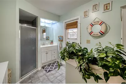 3908 Oak Grove Drive, Sarasota, FL 34243 - Photo 14