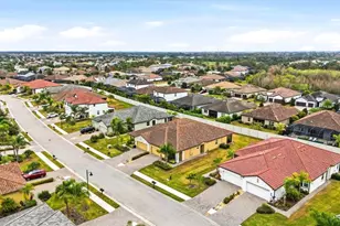 2607 Avolet Ct, Lakewood Ranch, FL 34211 - Photo 32