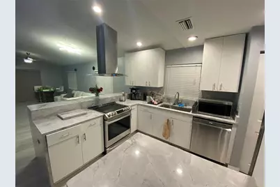 5242 Immo Court, Sarasota, FL 34233 - Photo 2