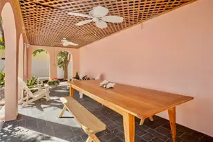 1516 Oak St, Sarasota, FL 34236 - Photo 6