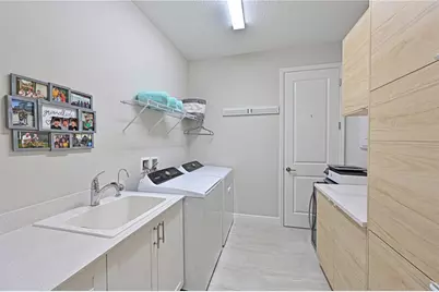 8055 Slipway Drive, Sarasota, FL 34240 - Photo 18