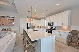 8055 Slipway Dr, Sarasota, FL 34240 - Photo 10