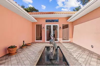 4939 Peregrine Point Way, Sarasota, FL 34231 - Photo 4