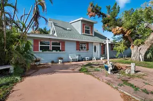 6901 Poinsetta Ave, Longboat Key, FL 34228 - Photo 8