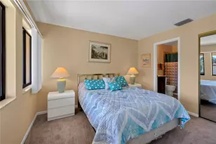 5205 Lake Village Dr, Sarasota, FL 34235 - Photo 20