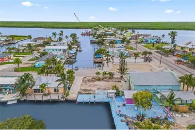 11306 Matlacha Avenue, Matlacha, FL 33993 - Photo 10