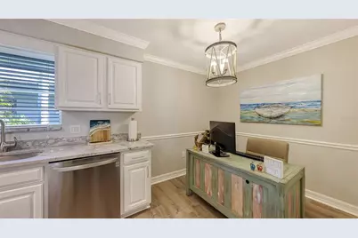 3350 S Osprey Avenue #204A, Sarasota, FL 34239 - Photo 6