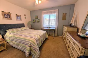 3562 Lake Bayshore Dr, Bradenton, FL 34205 - Photo 20