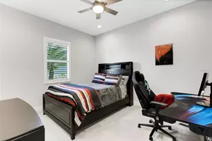 7909 Mainsail Ln, Sarasota, FL 34240 - Photo 38