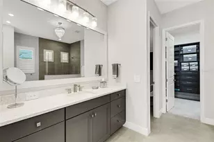 7909 Mainsail Ln, Sarasota, FL 34240 - Photo 32