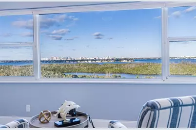 1750 Benjamin Franklin Drive #10G, Sarasota, FL 34236 - Photo 2