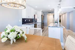 1750 Benjamin Franklin Dr, Sarasota, FL 34236 - Photo 6