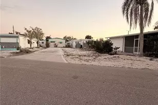 2208 Pennsylvania Ave, Bradenton, FL 34207 - Photo 1