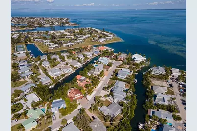 507 58th Street, Holmes Beach, FL 34217 - Photo 1