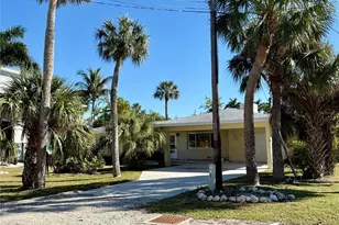 507 58th St, Holmes Beach, FL 34217 - Photo 18