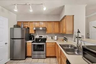 1195 Villagio Cir, Sarasota, FL 34237 - Photo 6