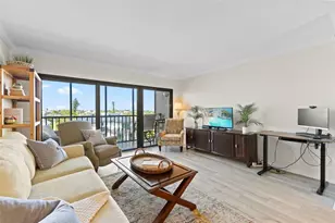 1001 Benjamin Franklin Dr, Sarasota, FL 34236 - Photo 18