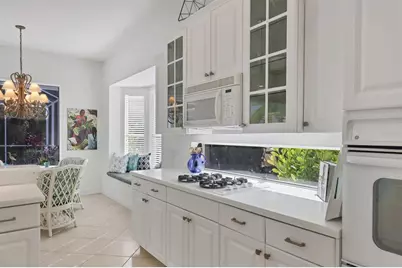 8135 Abingdon Court, University Park, FL 34201 - Photo 14