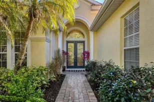 8135 Abingdon Ct, University Park, FL 34201 - Photo 2