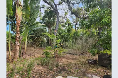 1035 Sirus Trail, Sarasota, FL 34232 - Photo 40