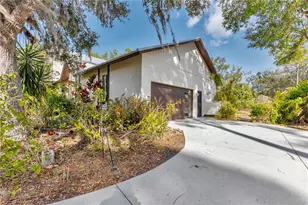 1035 Sirus Trail, Sarasota, FL 34232 - Photo 40