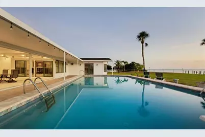 7318 Westmoreland Drive, Sarasota, FL 34243 - Photo 10