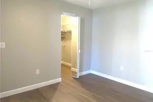 376 Oak Hill Dr, Sarasota, FL 34232 - Photo 10