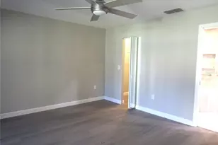 376 Oak Hill Dr, Sarasota, FL 34232 - Photo 20