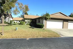 376 Oak Hill Dr, Sarasota, FL 34232 - Photo 2