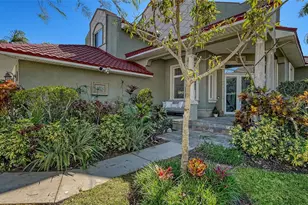 1934 Datura St, Sarasota, FL 34239 - Photo 2