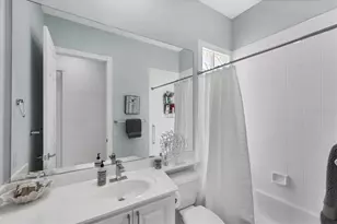 5573 Lucia Pl, Sarasota, FL 34238 - Photo 34