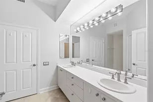 5264 Bouchard Cir, Sarasota, FL 34238 - Photo 16